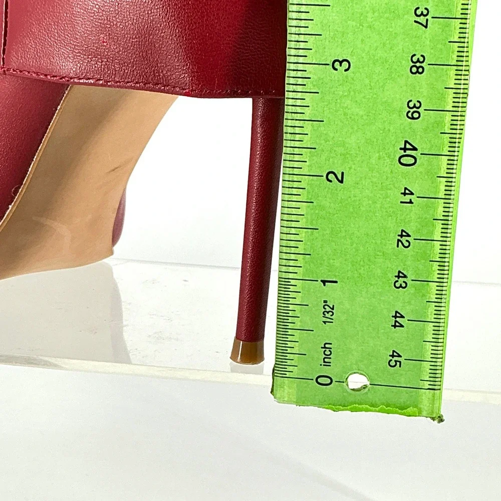 Steve Madden brand steve